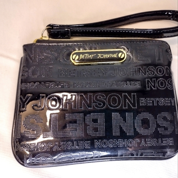Betsey Johnson Black Etched Wristlet - Picture 1 of 7